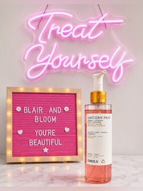 Truly Beauty Unicorn Fruit Renew & Hydrate Body Cleanser